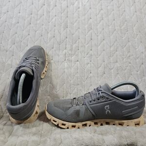 On Cloud 5 Sneakers Womens 11 Comfort Running Lightweight Athletic Classic Gray